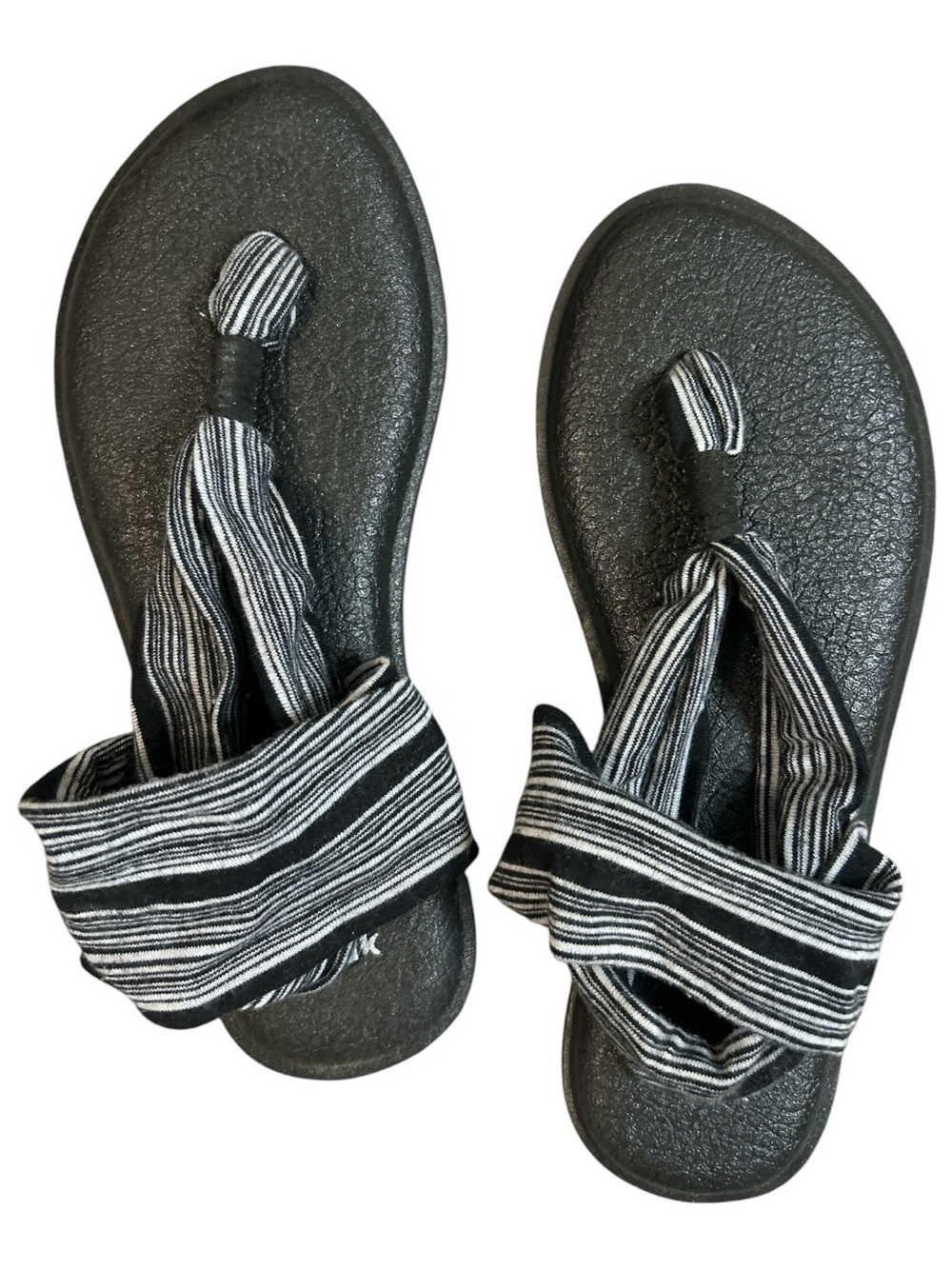 Sanuk Yoga Sling Women’s Size 7 Black White Striped Sandals Flip Flops